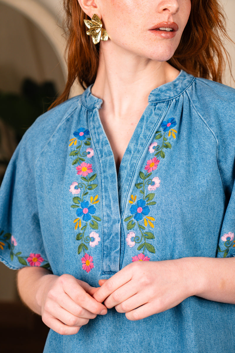 Robe Lysa femme en denim, broderies florales colorées - It Hippie