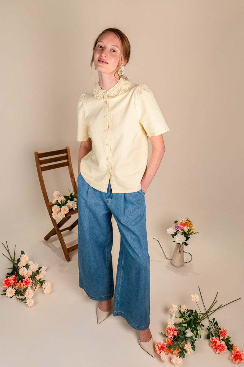 Chemisier Charlie femme en denim jaune, col volanté - It Hippie