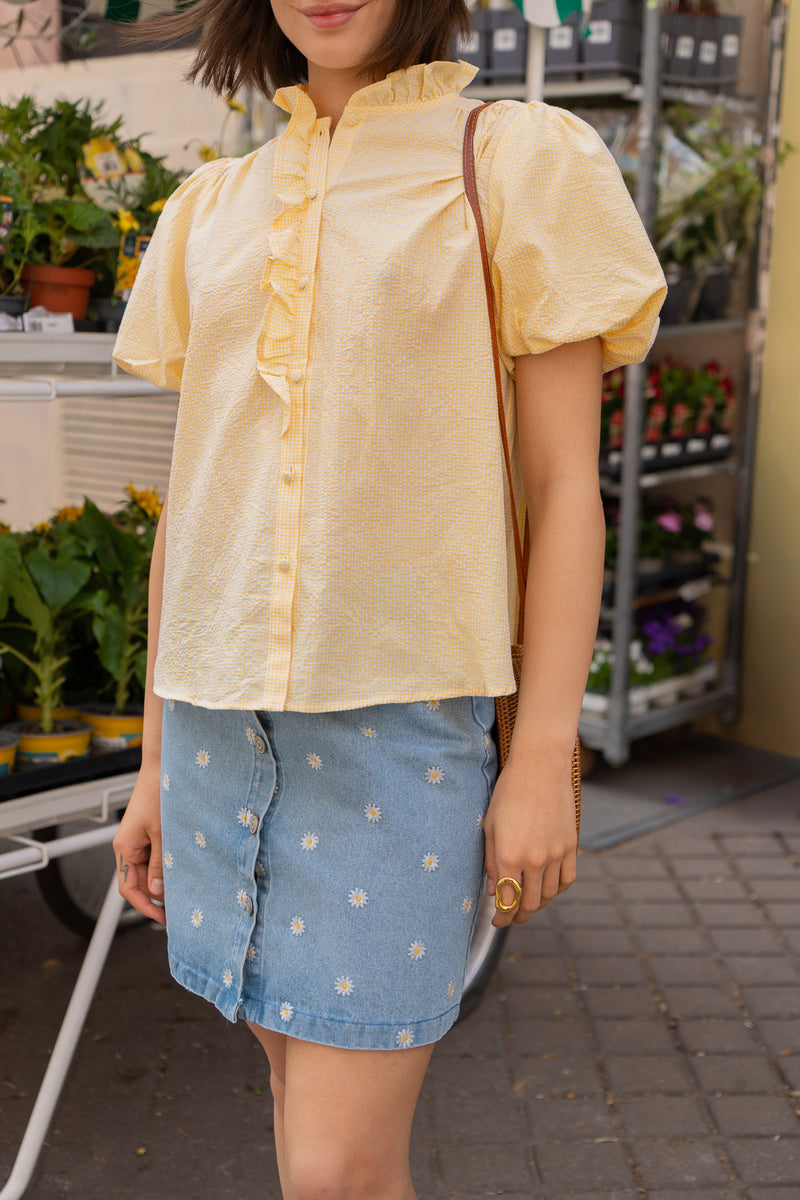 Chemise Léonie femme en coton jaune, col montant volanté - It Hippie