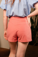 Jupe-short Eliott rose de IT HIPPIE, vêtement de la catégorie Jupes & Shorts, en tissu rose avec un style décontracté.