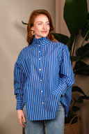 Chemise rayée Oria femme en coton bleu, col montant sophistiqué - It Hippie