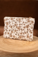 Pochette Odette fleurs marron de la marque IT HIPPIE, maroquinerie élégante avec motif floral brun.