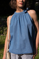 Top femme Céline bleu en coton, coupe ample et col froncé - It Hippie