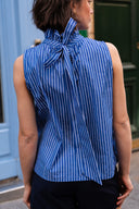 Top femme Anatole en coton à fines rayures verticales écru et bleu - It Hippie