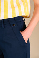 Pantalon Hector femme en coton marine, plis plats sur le devant - It Hippie