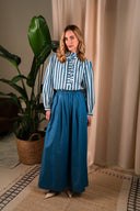 Pantalon Naël de la marque IT HIPPIE, vue de face, en tissu léger avec détails de couture, couleur neutre.