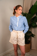 Short Émile de la marque IT HIPPIE, avec tissu léger et coupe confortable, présenté sur un fond neutre.