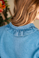 Chemisier Charlie femme en denim bleu ciel, manches bouffantes - It Hippie