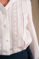 Chemisier Grace femme en coton écru, boutonnière centrale - It Hippie