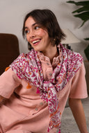 Short combishort Yuna de la marque IT HIPPIE, jupe et short tendance en tissu léger, portée par un mannequin.