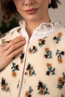 Gilet sans manches Jules de la marque IT HIPPIE, veste légère pour femme, image présentant la texture et la coupe du vêtement.