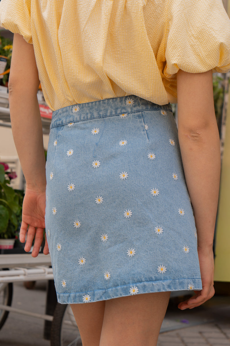 Jupe Jeanne femme en coton rayé bleu écru, boutons recouverts ton sur ton - It Hippie