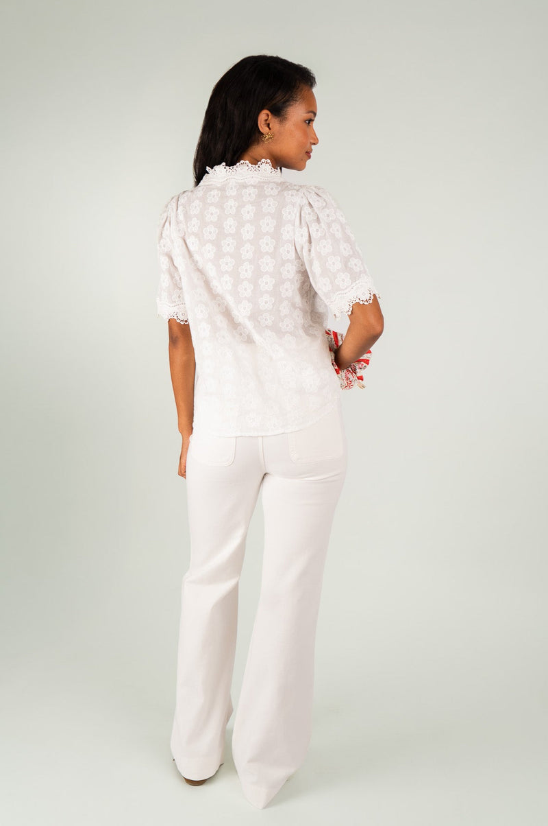 Pantalon Léo femme en coton blanc, coupe flare élégante - It Hippie